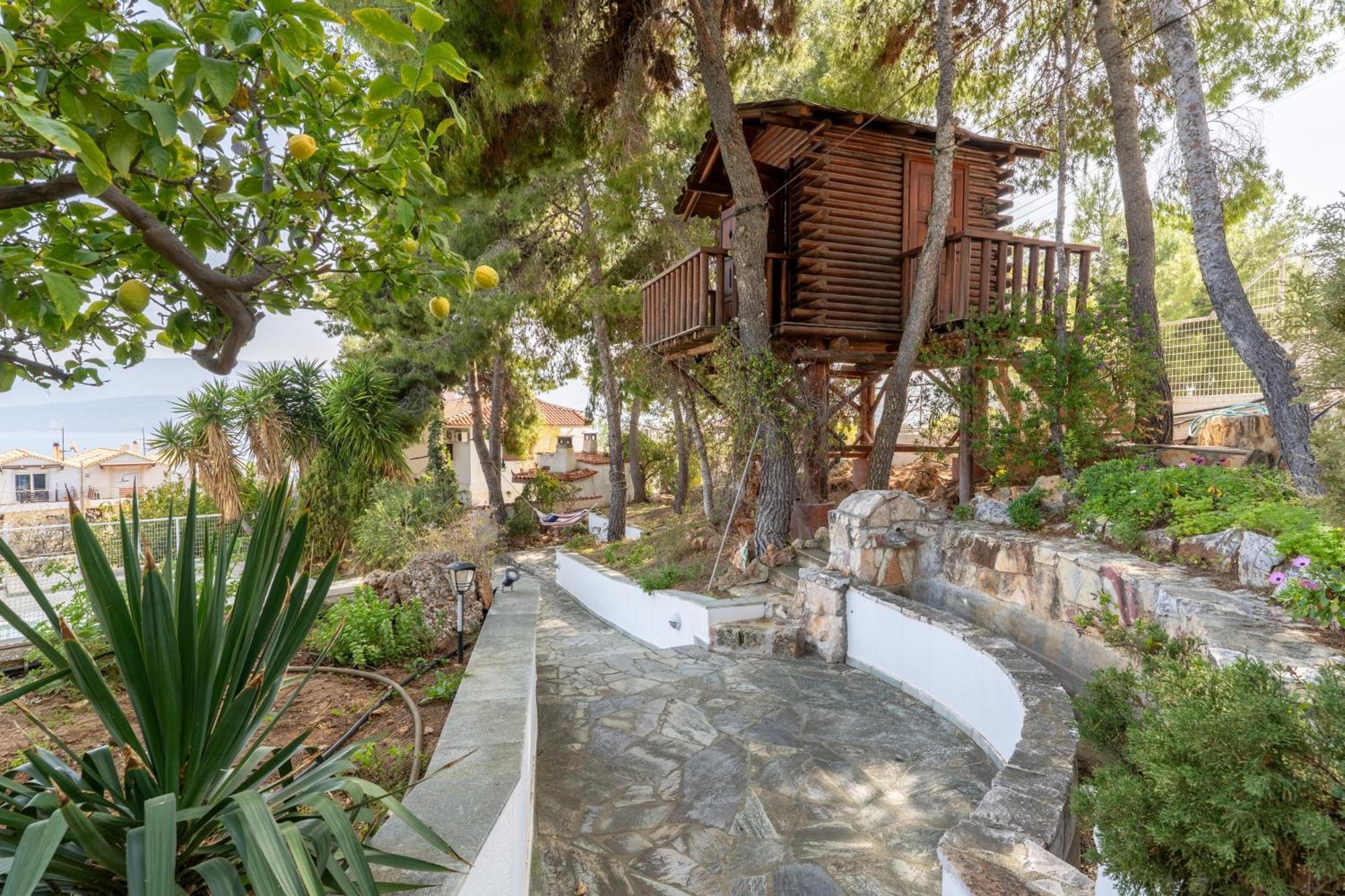 The House Of Gratitude - Poolside Retreat Villa Lutrá Oréasz Elénisz Kültér fotó
